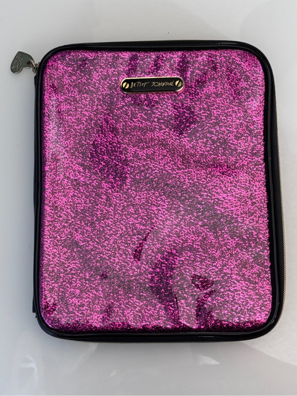 Betsey Johnson Glitter iPad Sleeve/Case – Pink